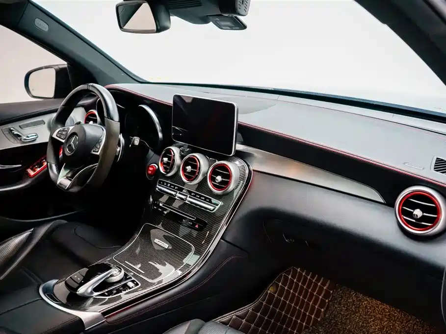 Mercedes-Benz GLC AMG