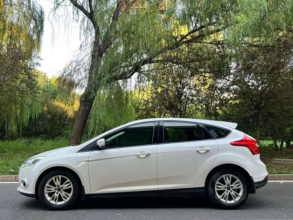 Ford Fox