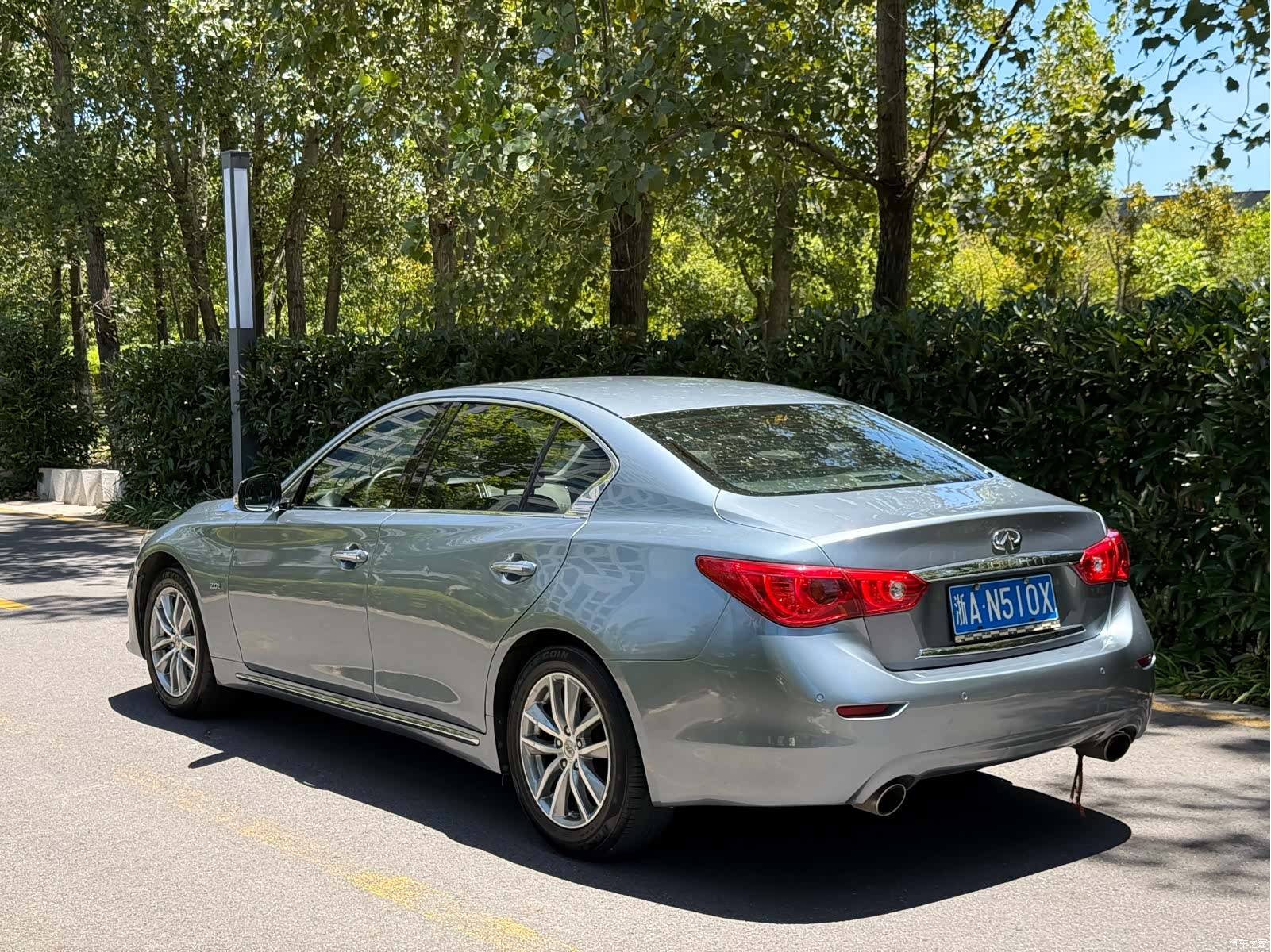 Infiniti Q50L, 2015 2