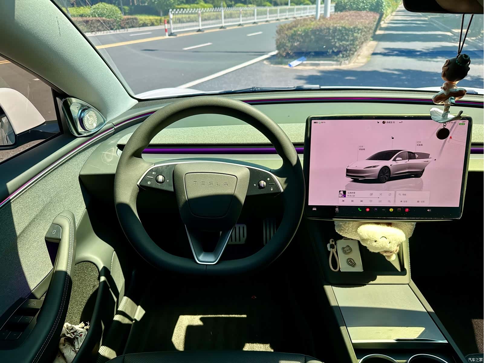 Tesla Model 3, 2026 11