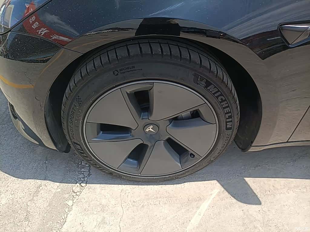 Tesla Model 3, 2023 23