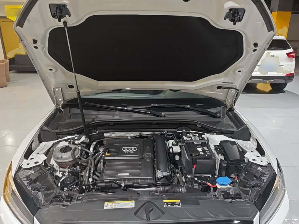 Audi Q2L, 2020 16