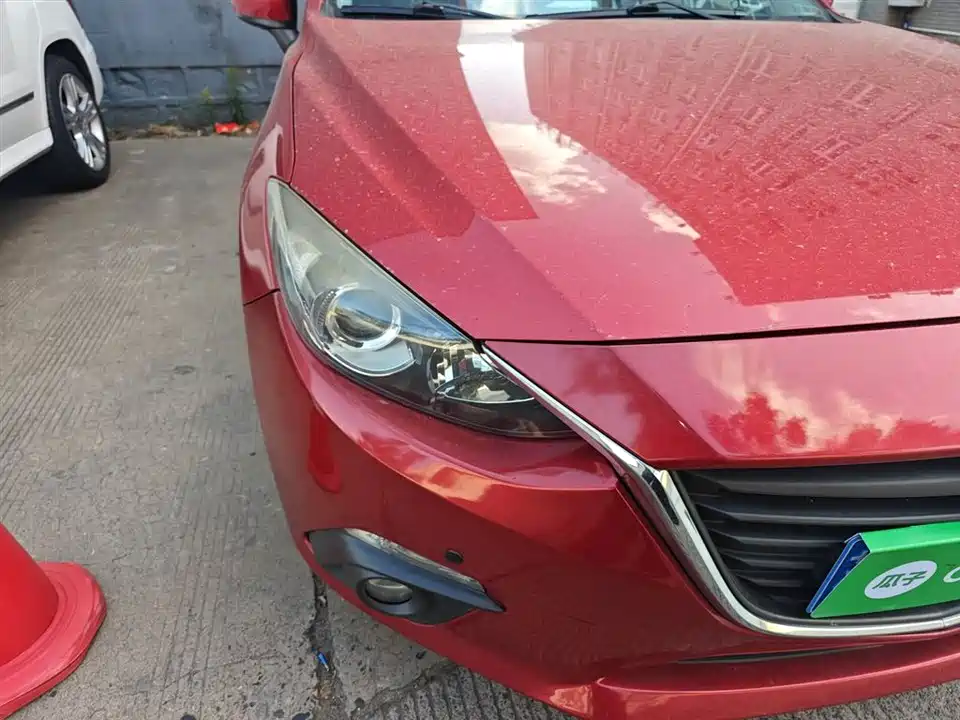 Mazda 3 Angkesaila