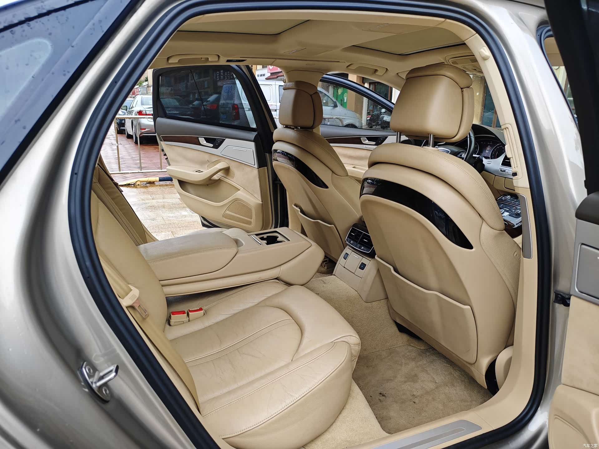 Audi A8L, 2012 10