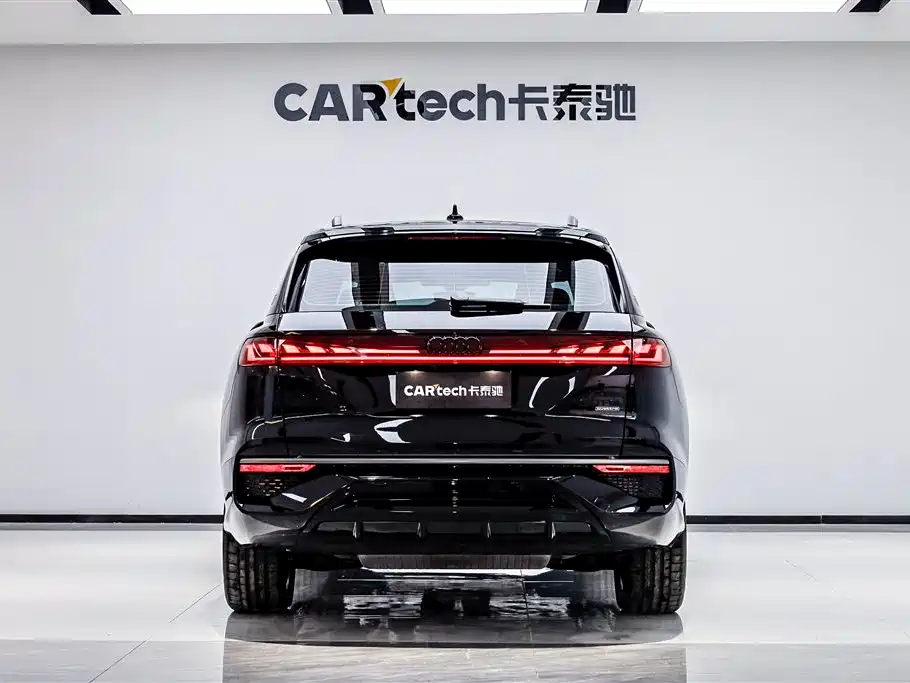 Audi Q6