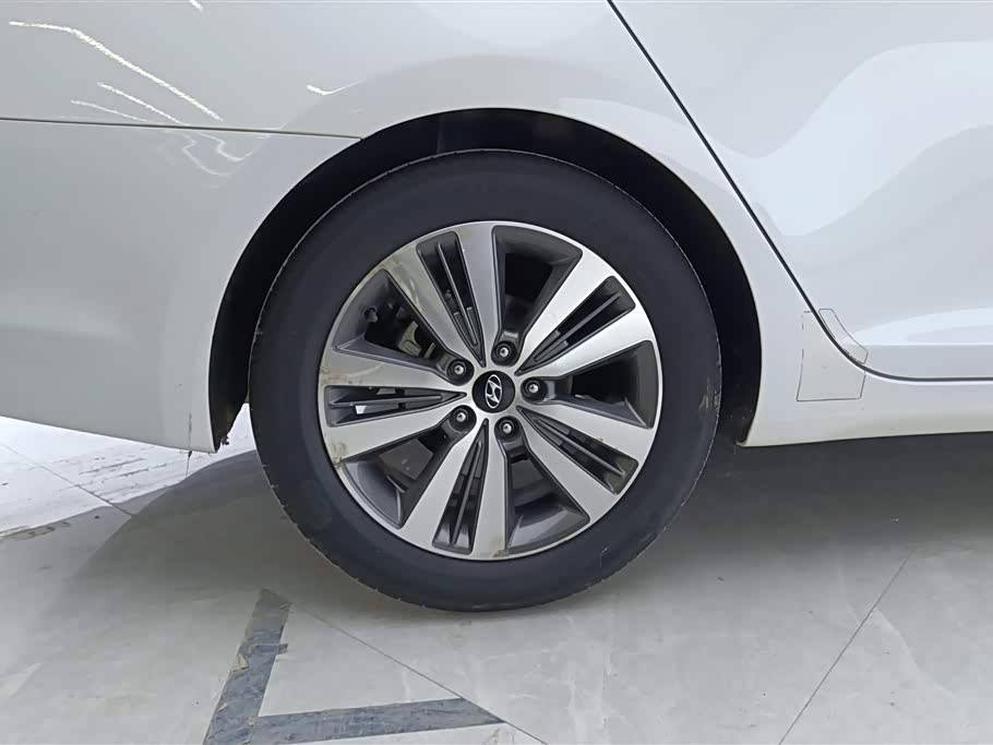 Hyundai Name picture