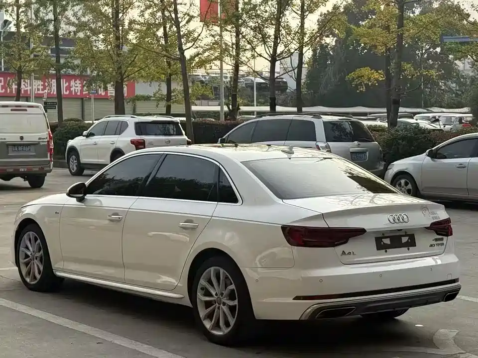 Audi A4L
