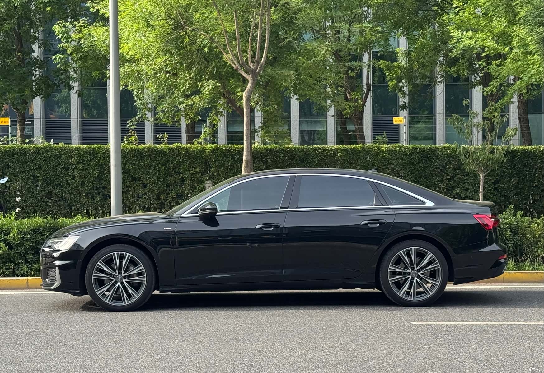 Audi A6L, 2020 3