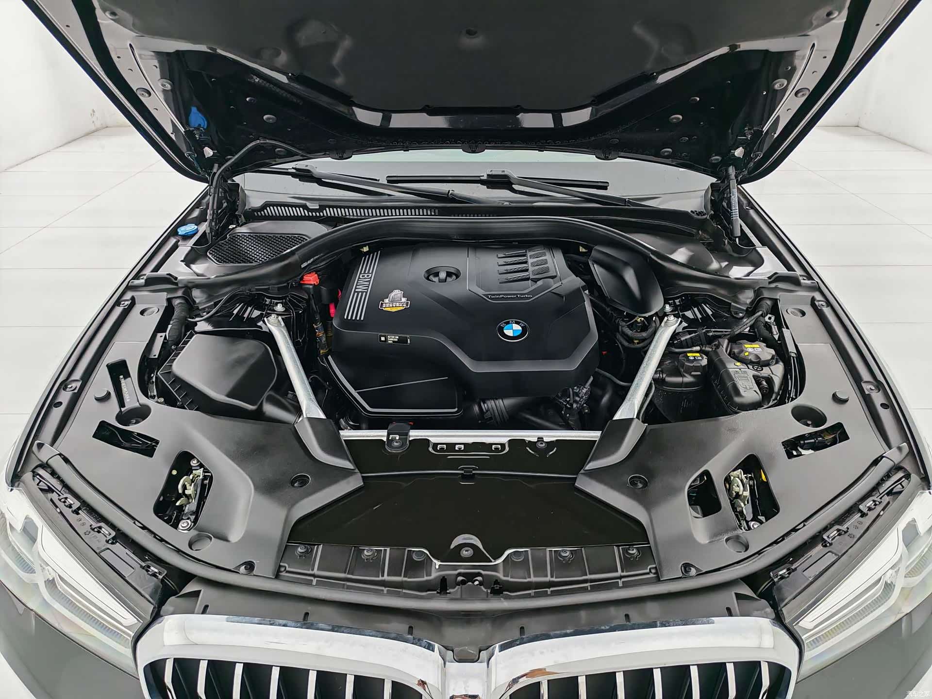 BMW 5 Series, 2021 23