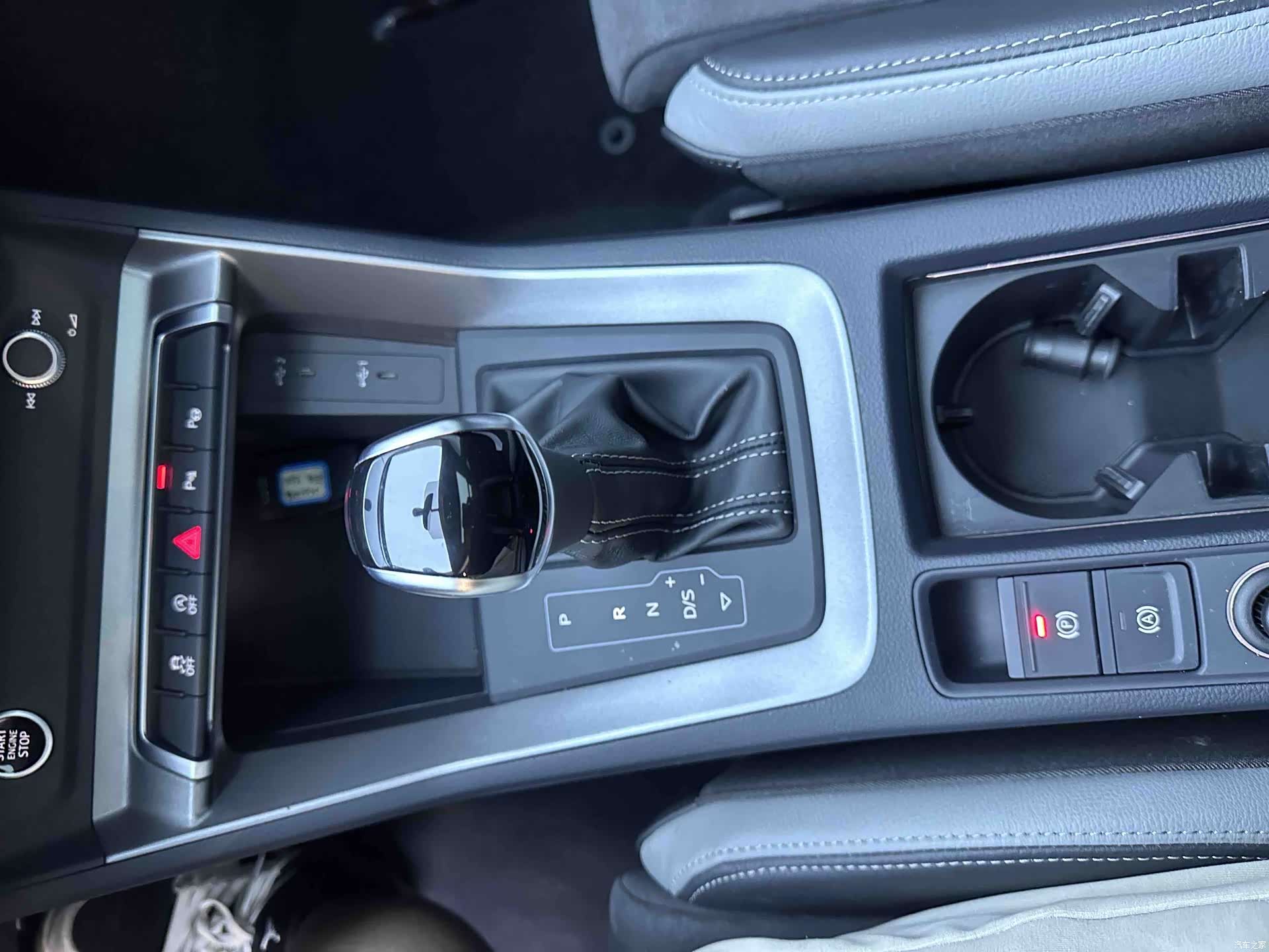 Audi Q3, 2023 13