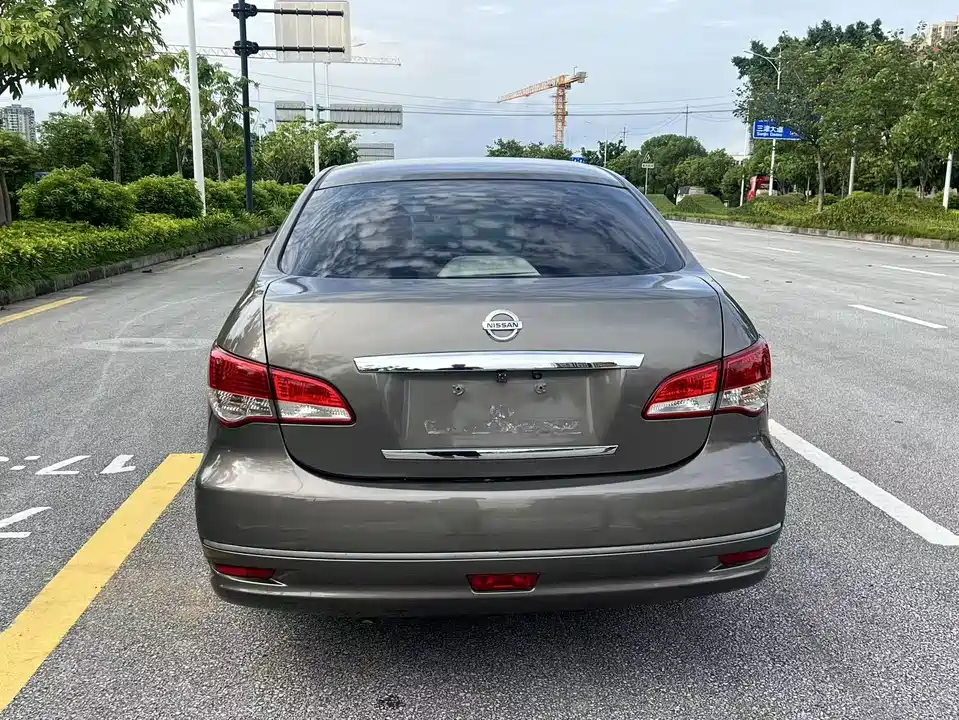 Nissan Xuan Yi