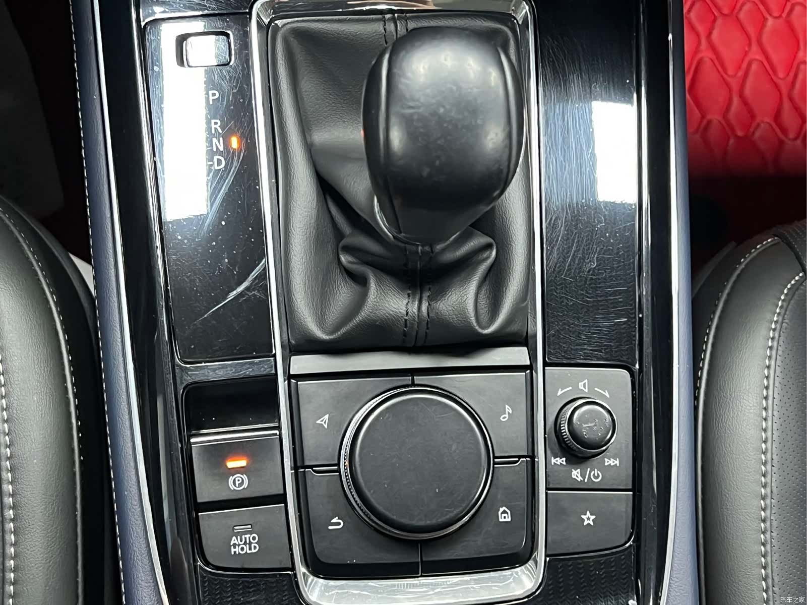 Mazda CX-30, 2022 12