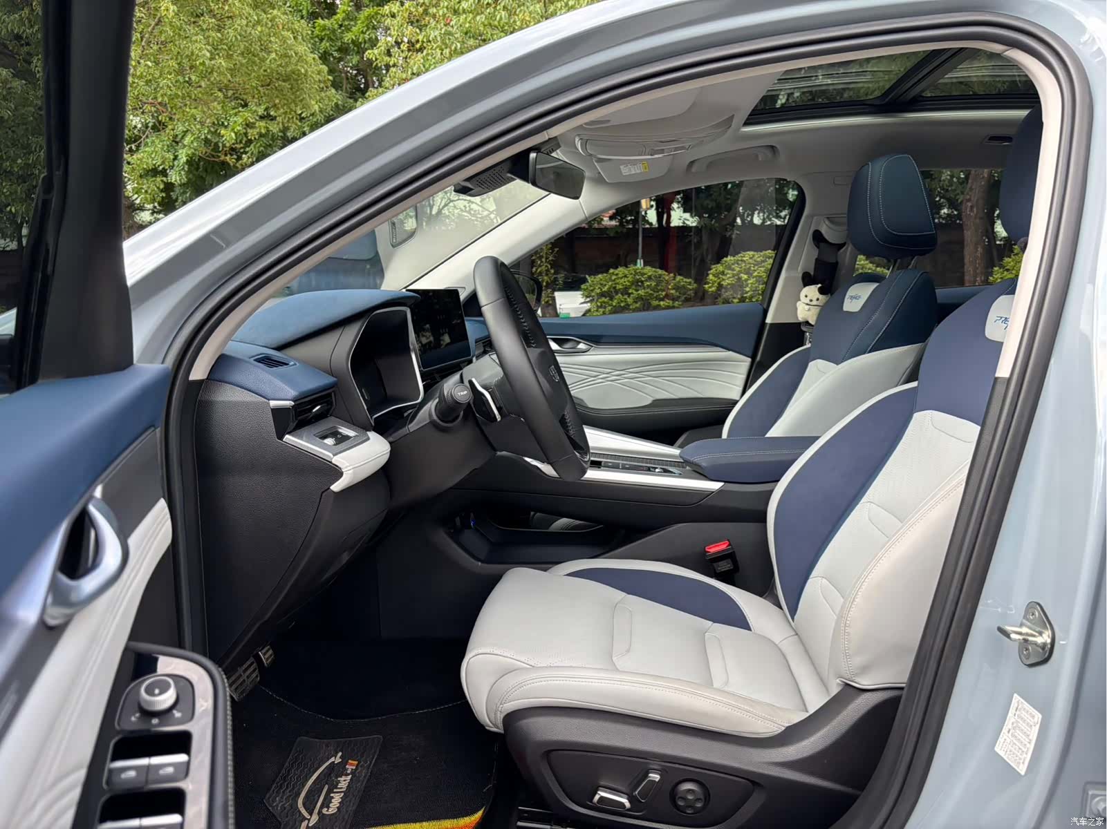 Geely Preface, 2022 17