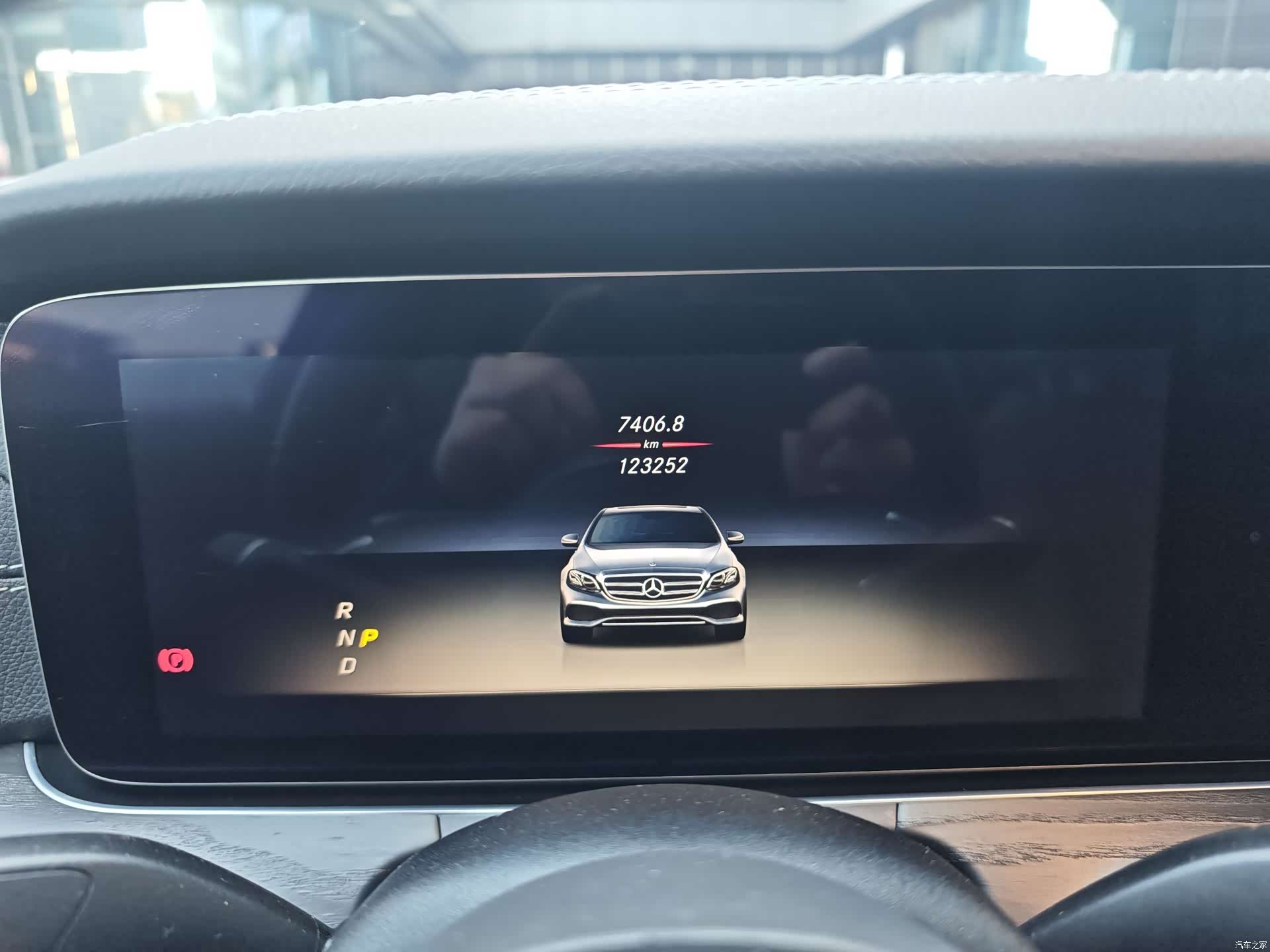 Mercedes-Benz E-Class, 2020 24
