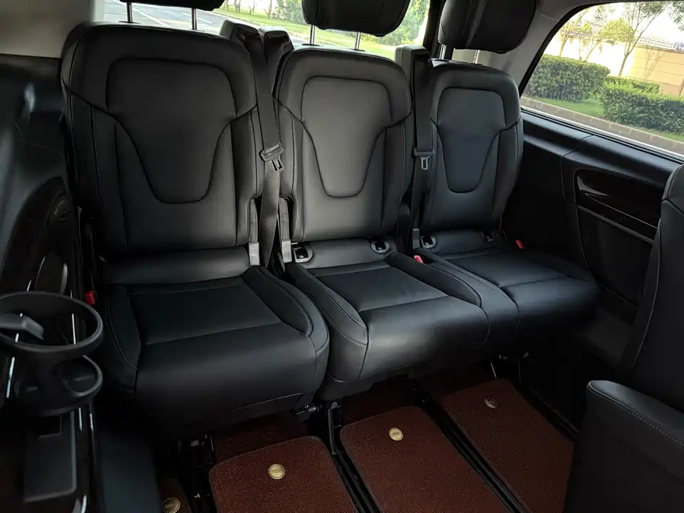 Mercedes-Benz V-class