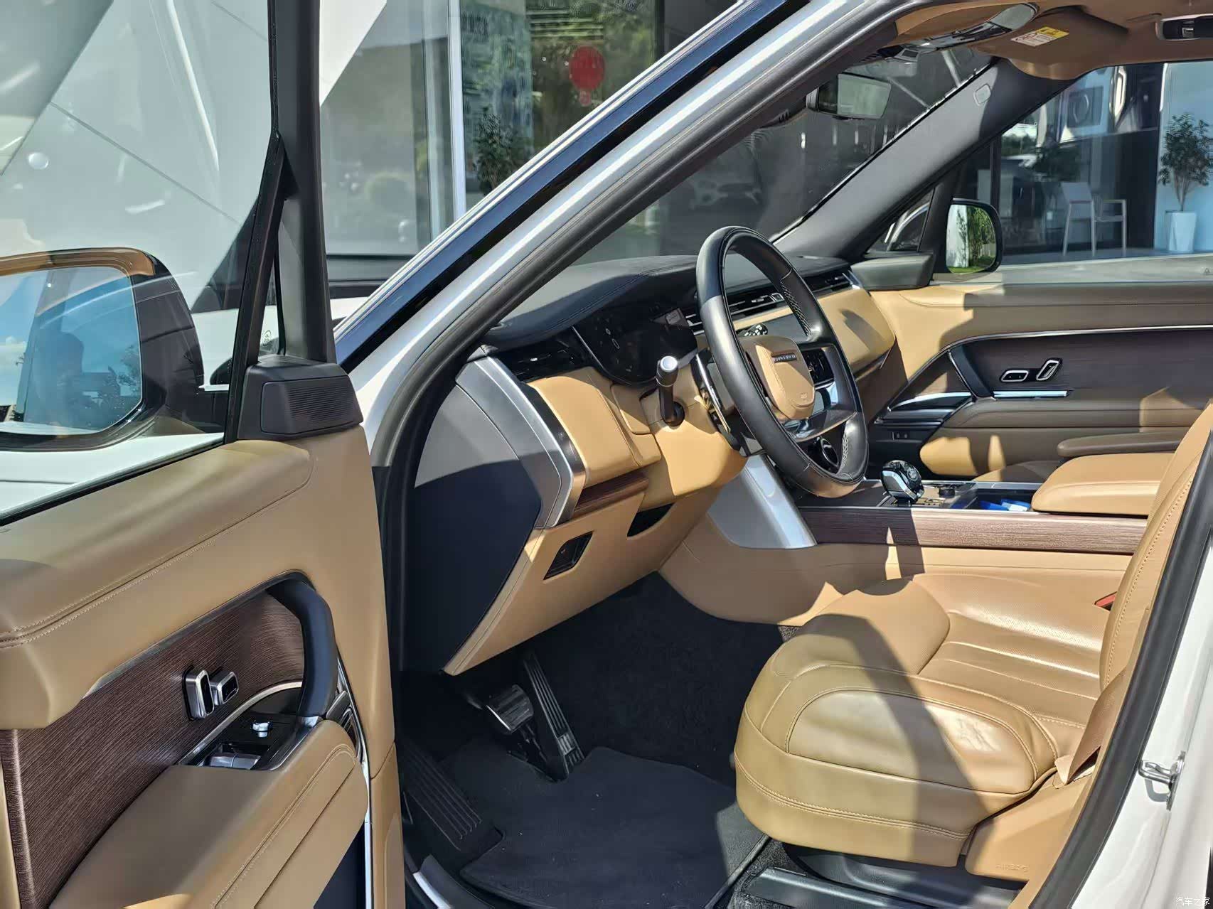 Land Rover Range Rover, 2023 16