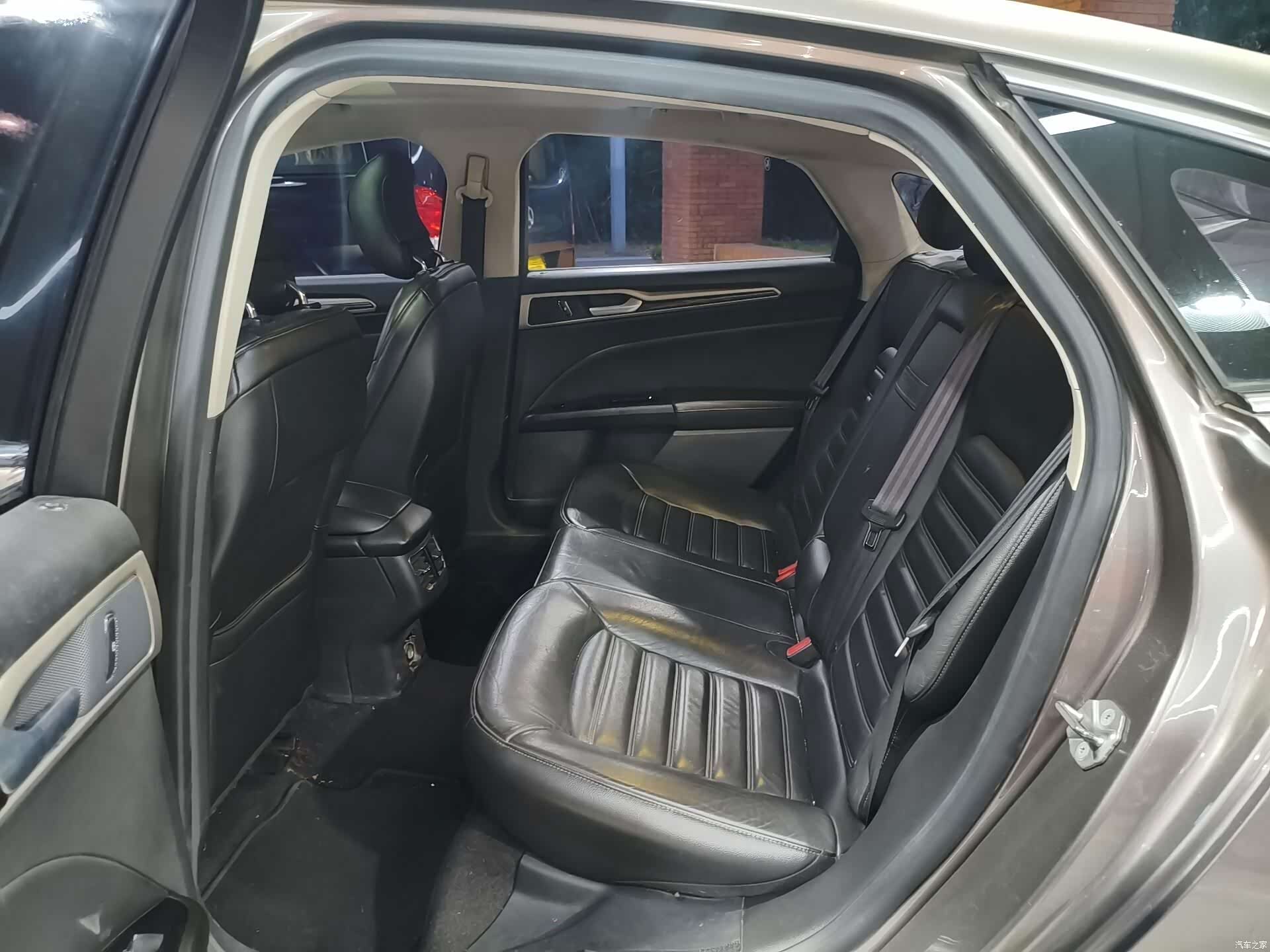 Ford Mondeo, 2016 14