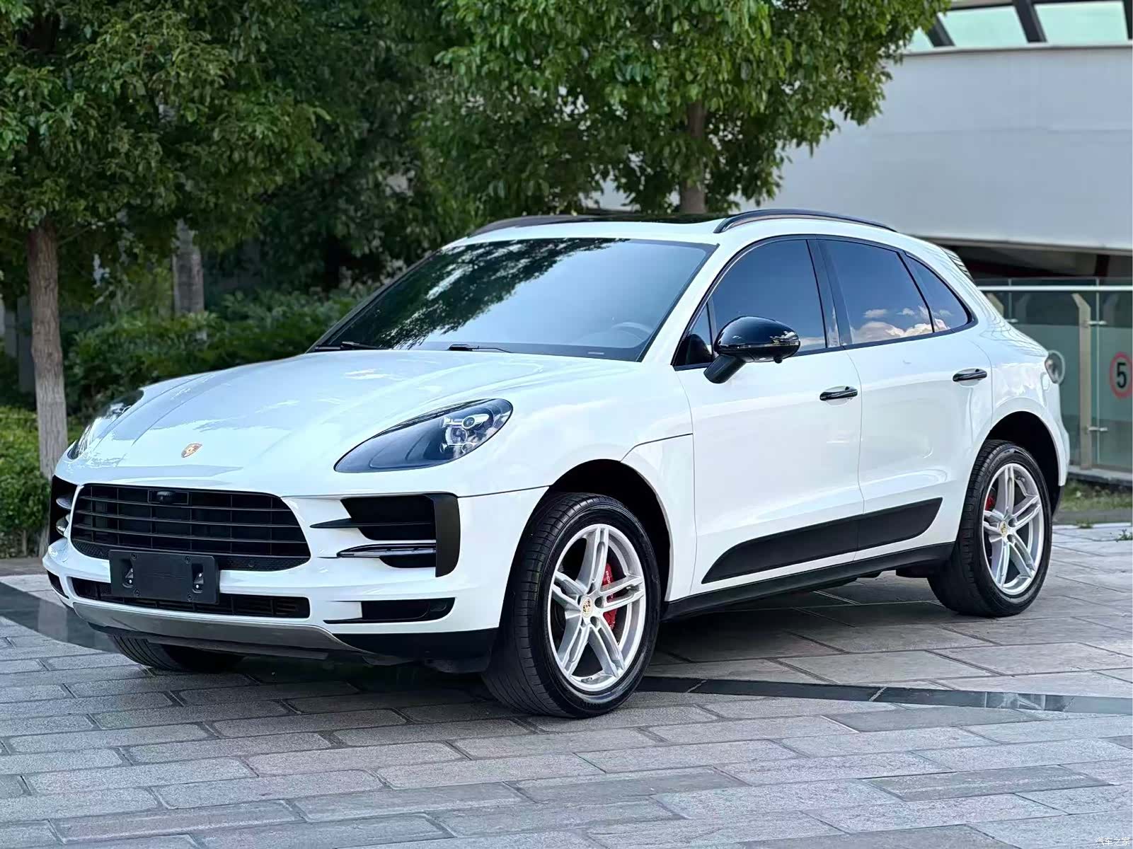 Porsche Macan, 2022 1
