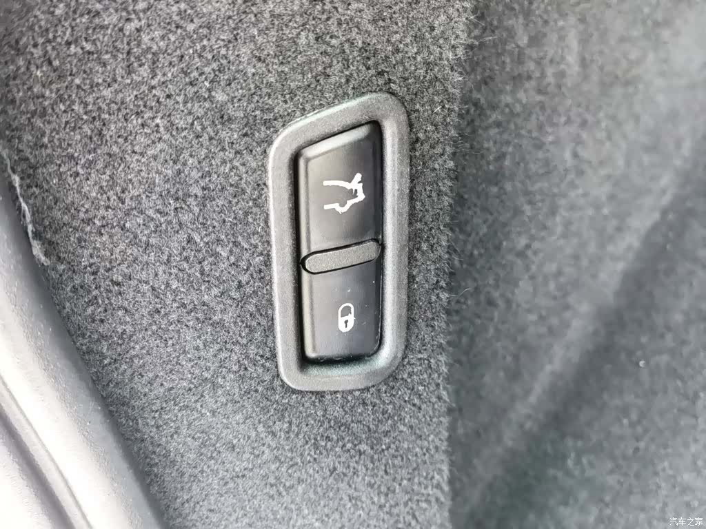 Maserati Levante, 2016 33