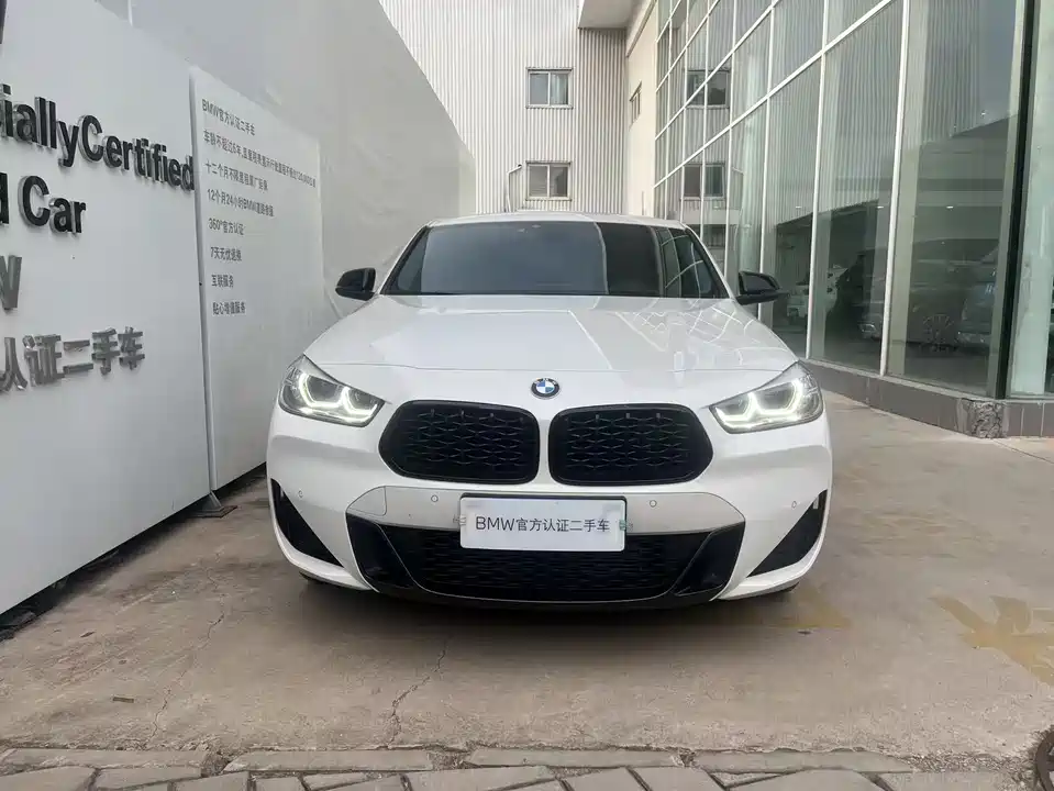 BMW X2