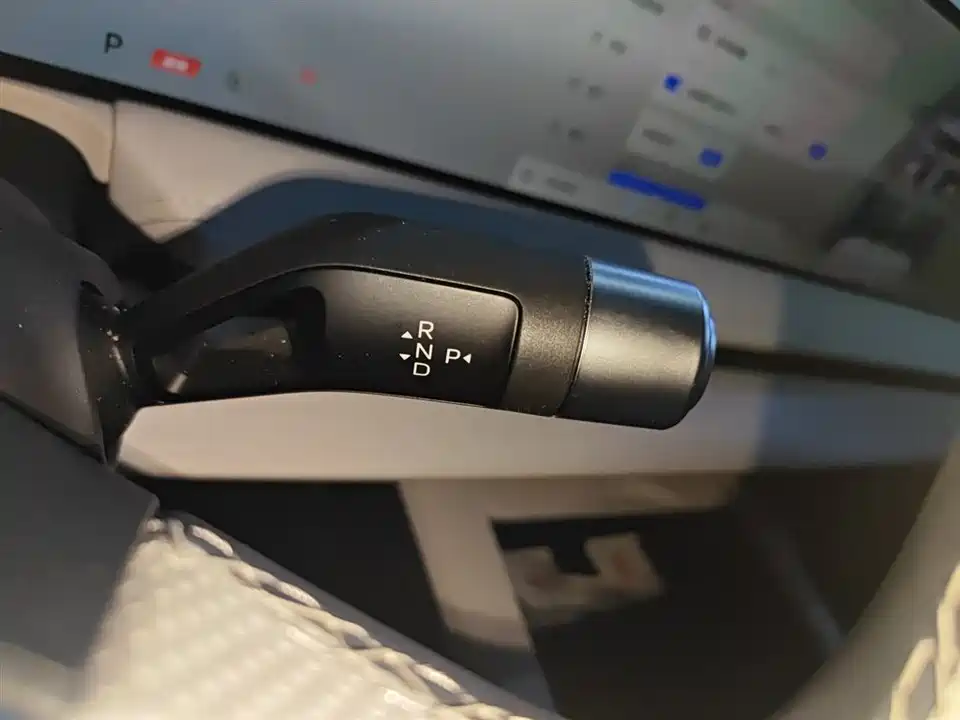 Geely Galaxy Galaxy E8