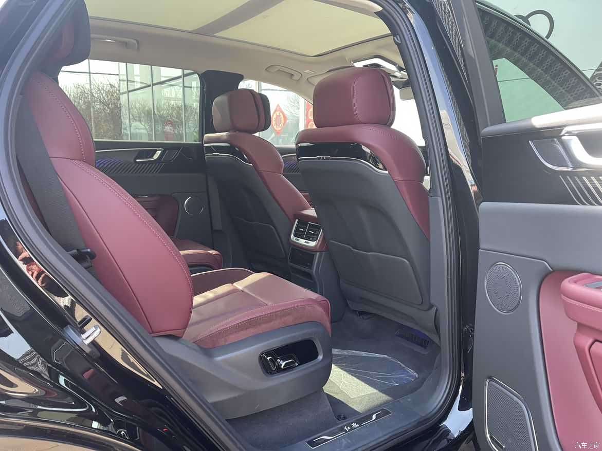 Hongqi E-HS9, 2023 7