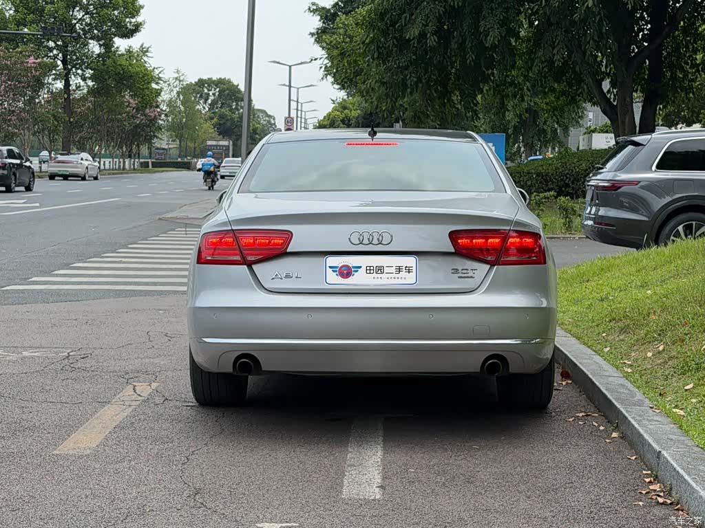 Audi A8L, 2011 все фото