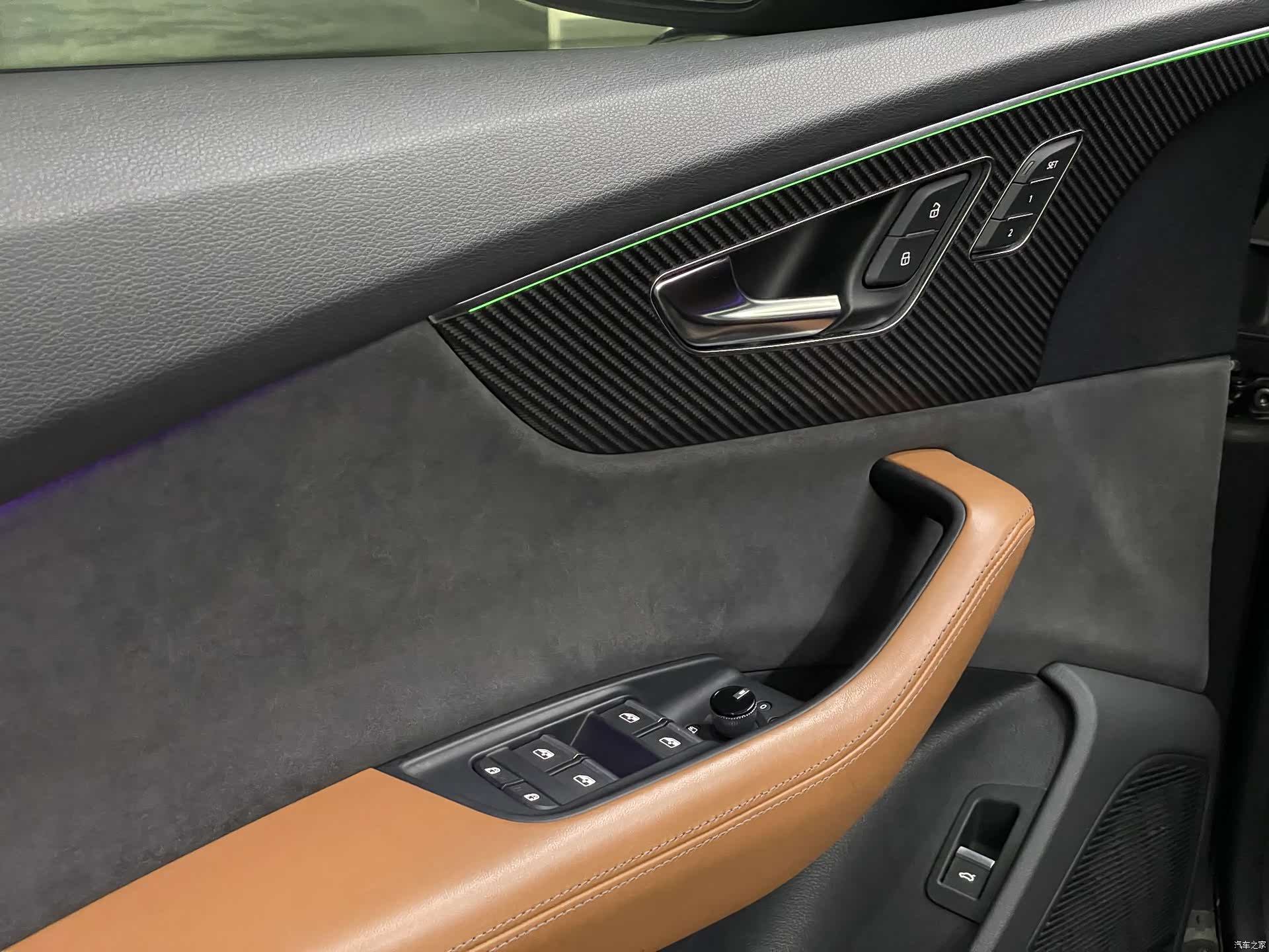 Audi Q8, 2022 8