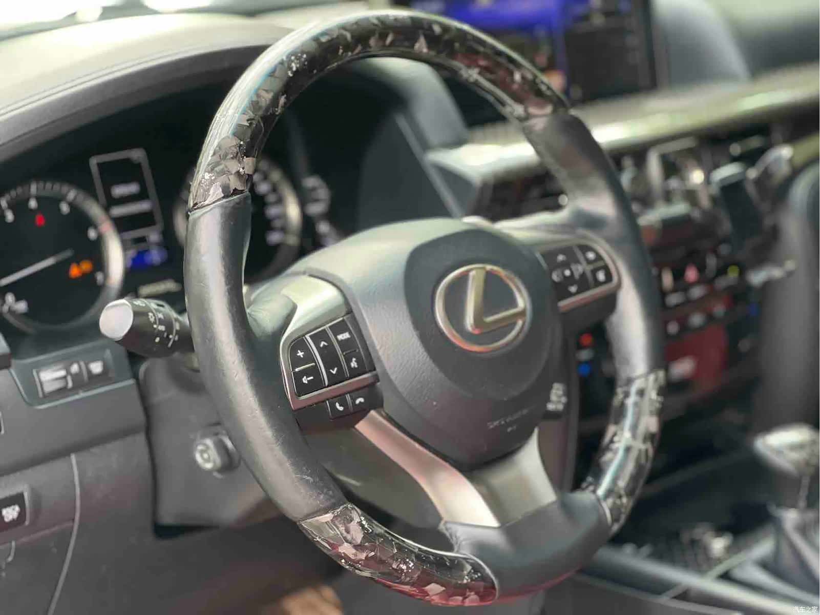 Lexus LX, 2016 23