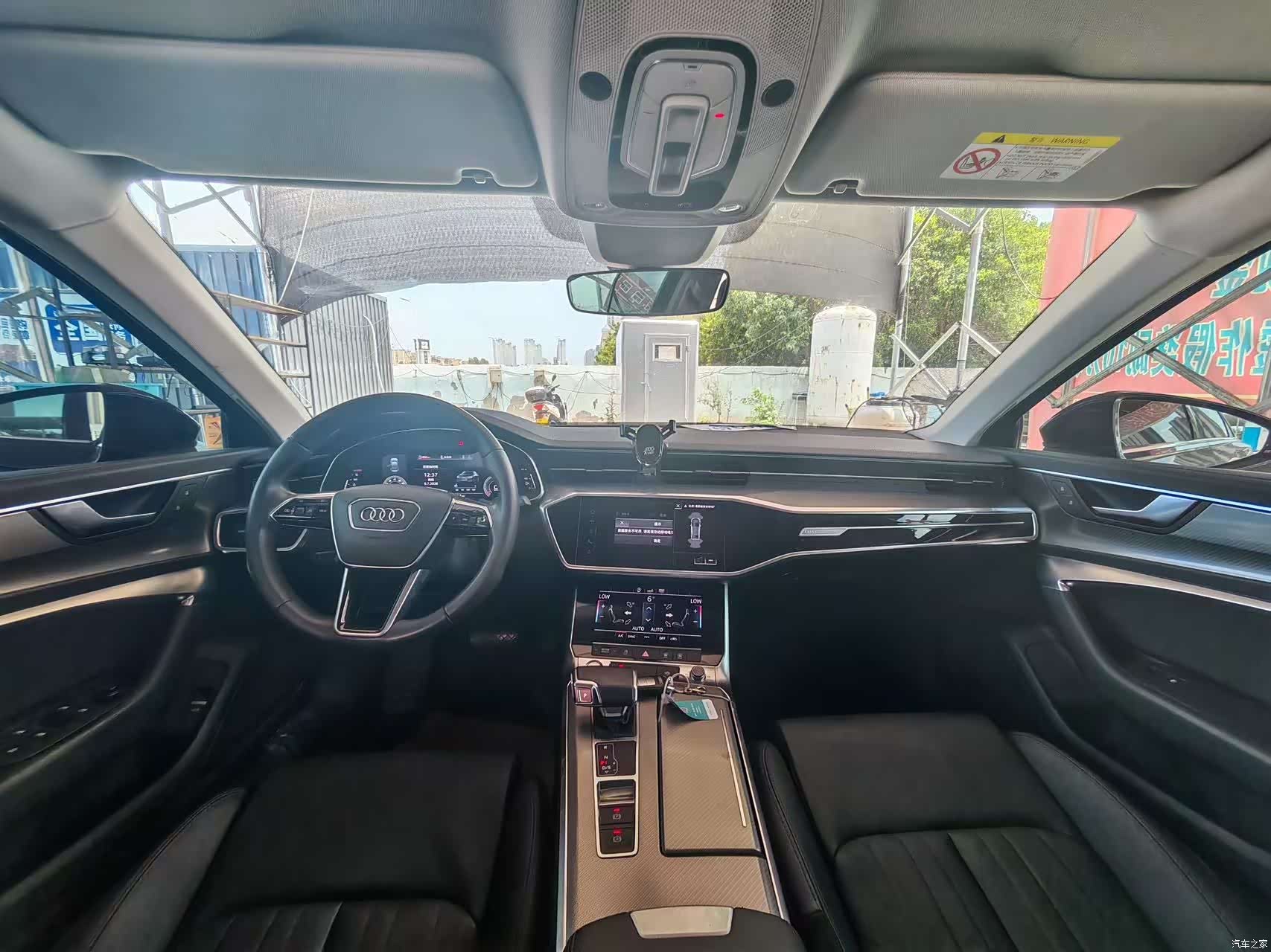 Audi A6L, 2020 все фото