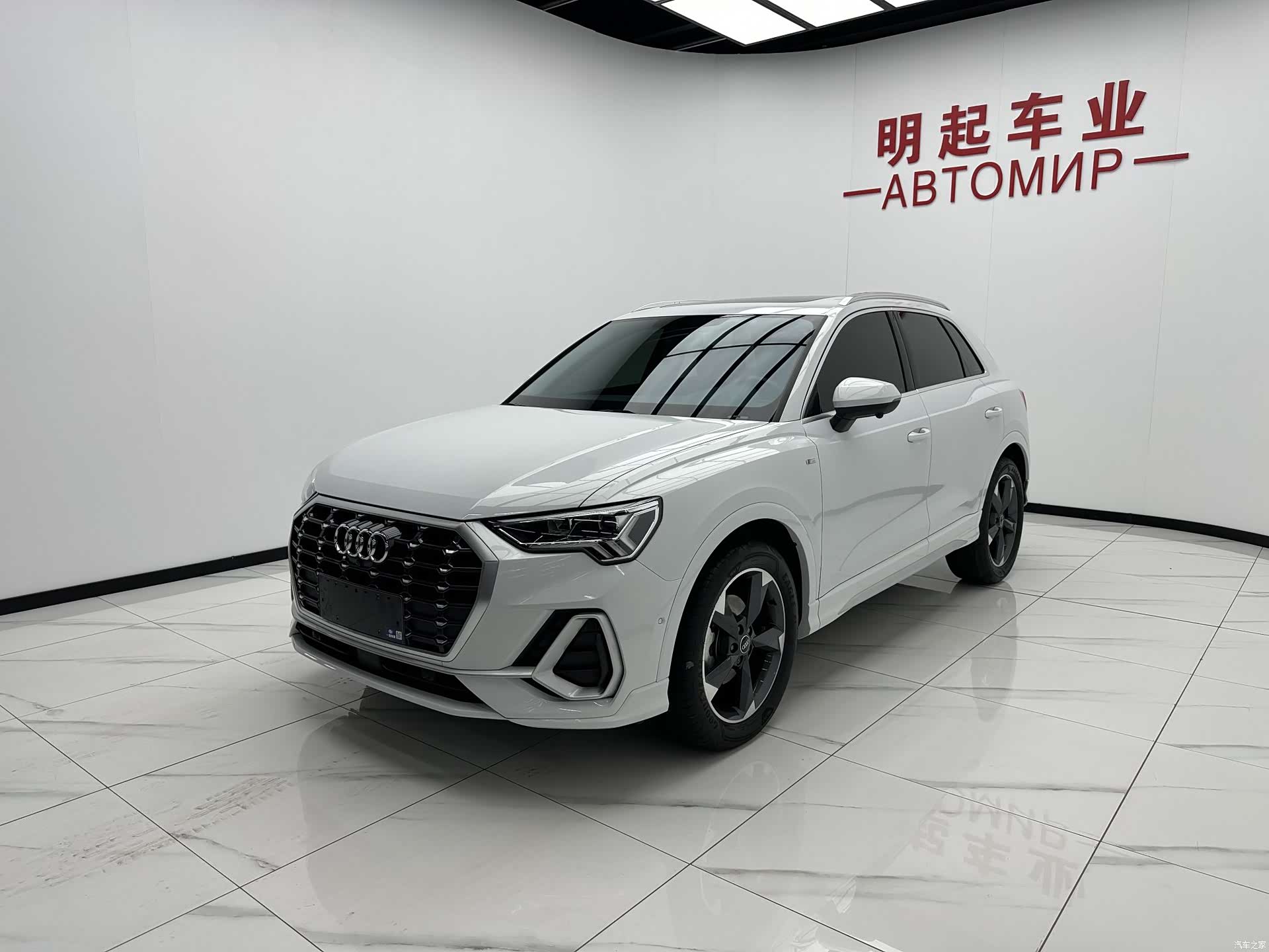 Audi Q3, 2022 4