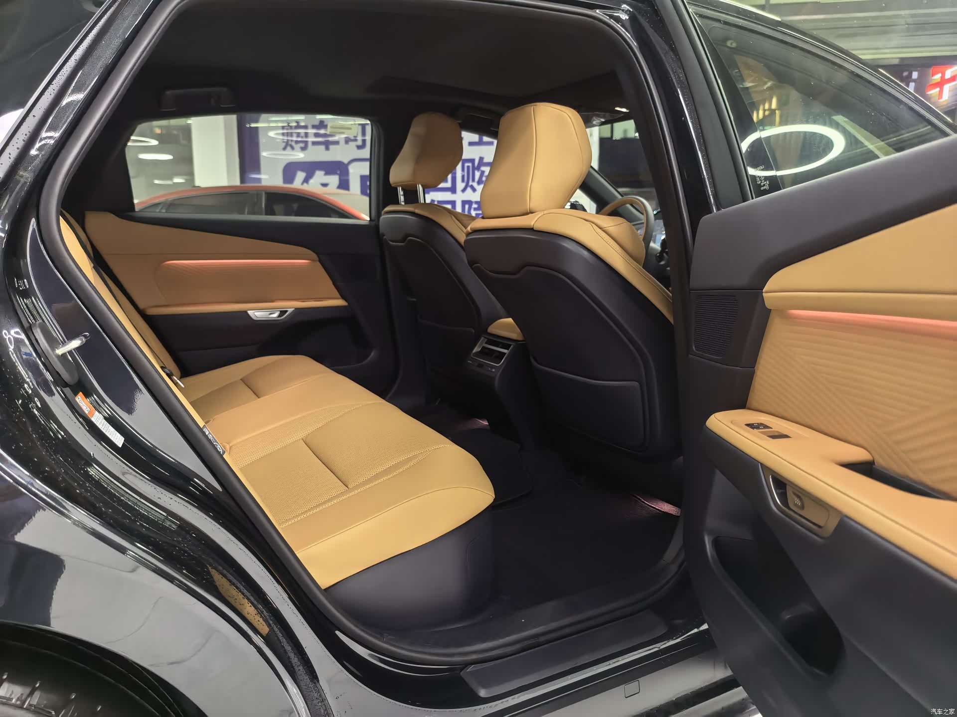Lexus ES, 2026 10