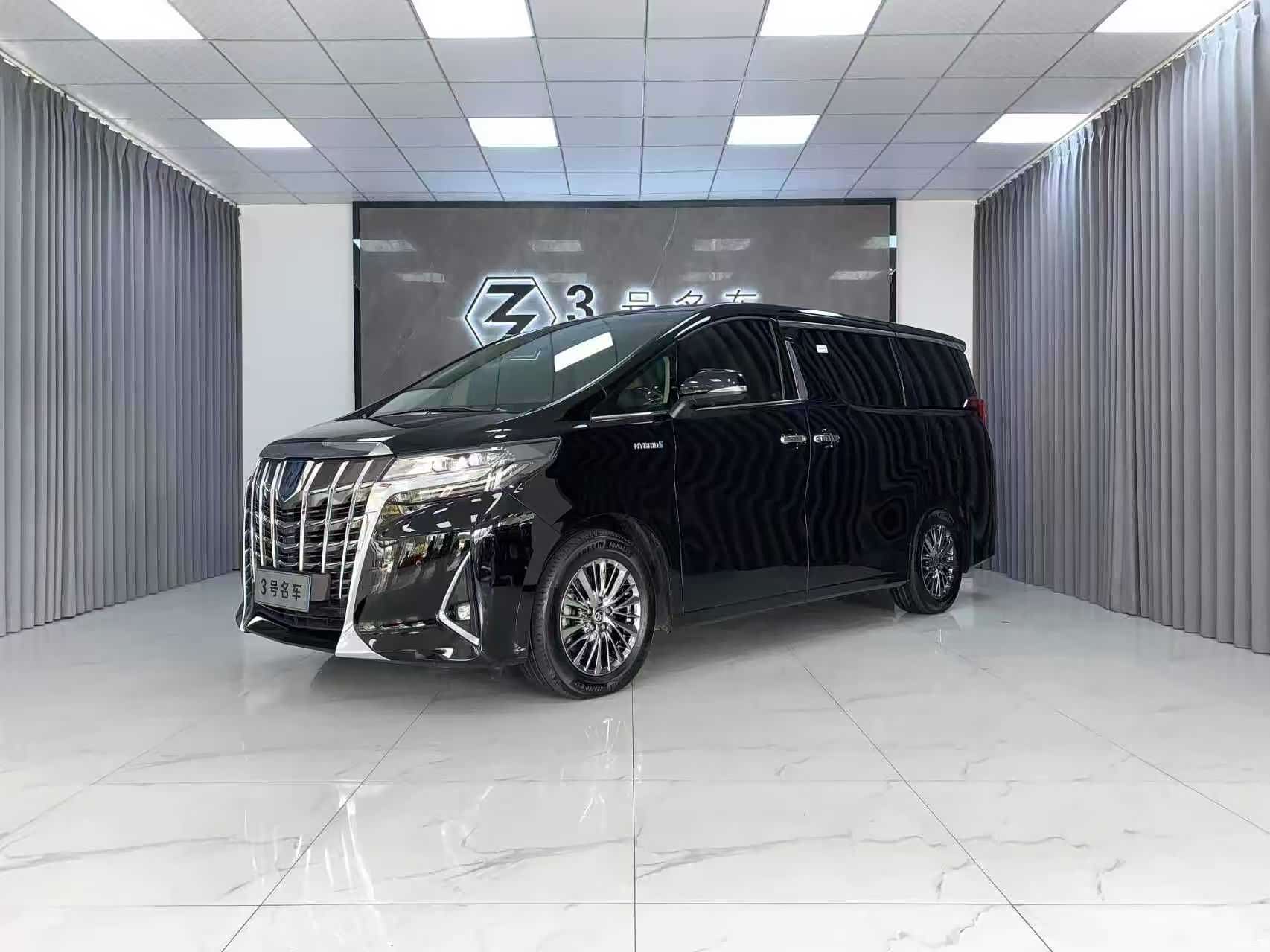 Toyota Alphard, 2019 4
