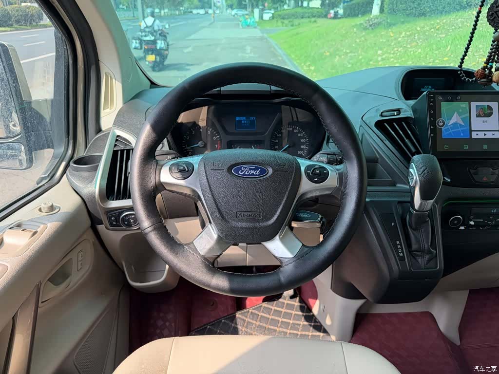 Ford Tourneo, 2018 13