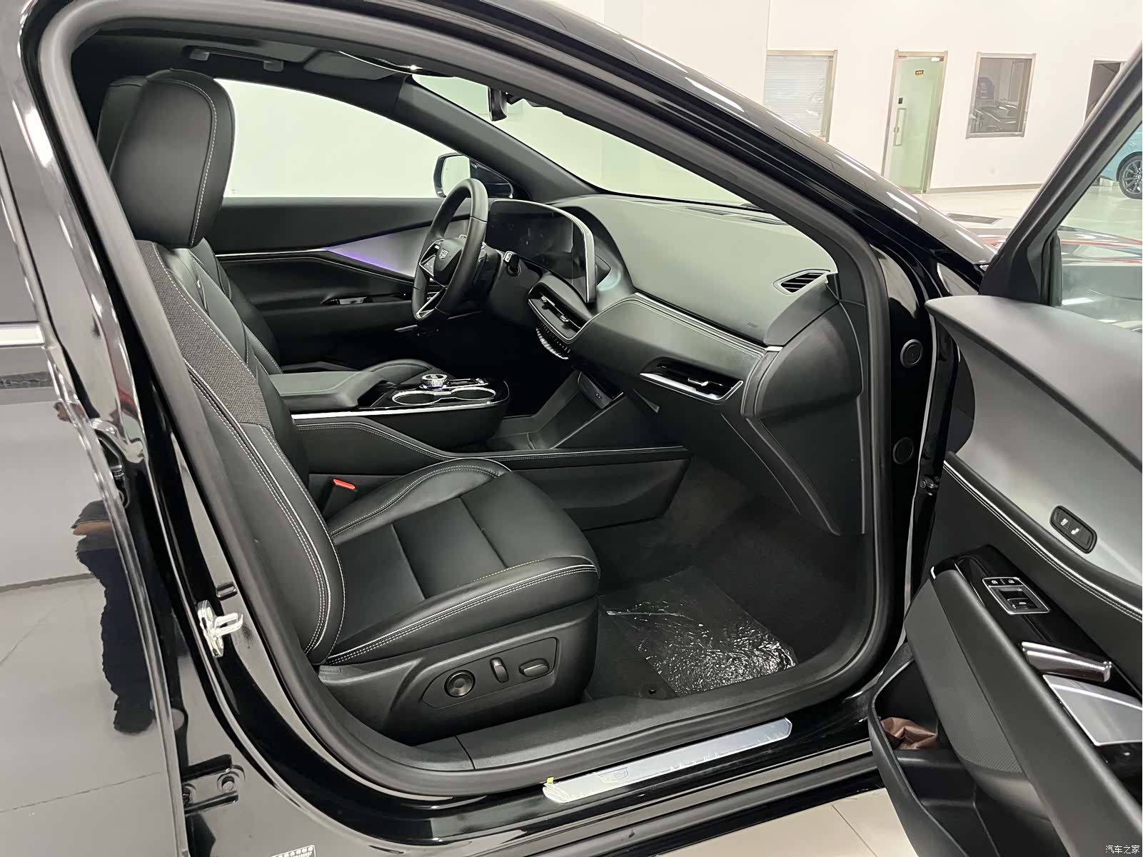 Cadillac GT4, 2024 19