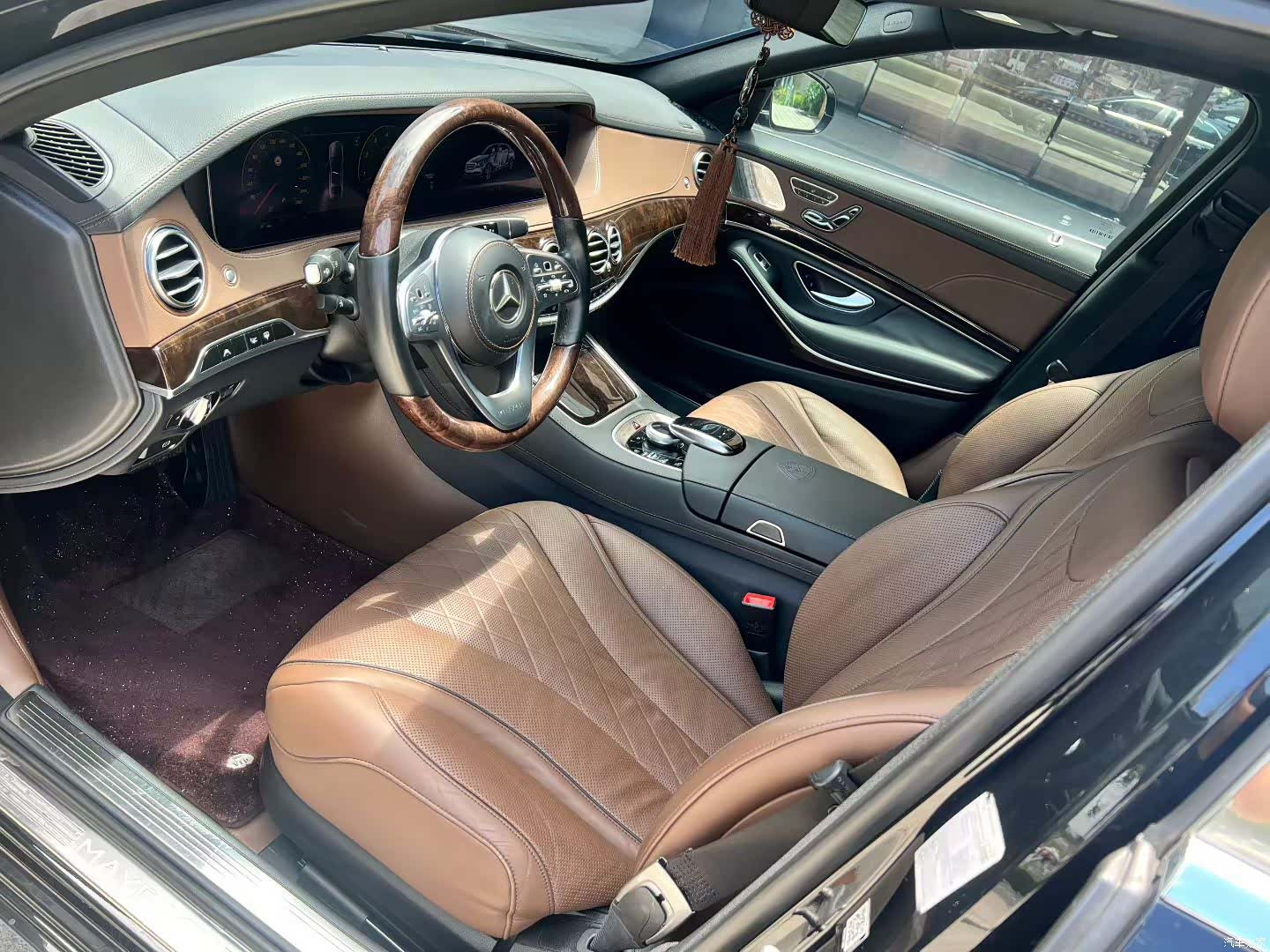 Maybach S-Class, 2018 4