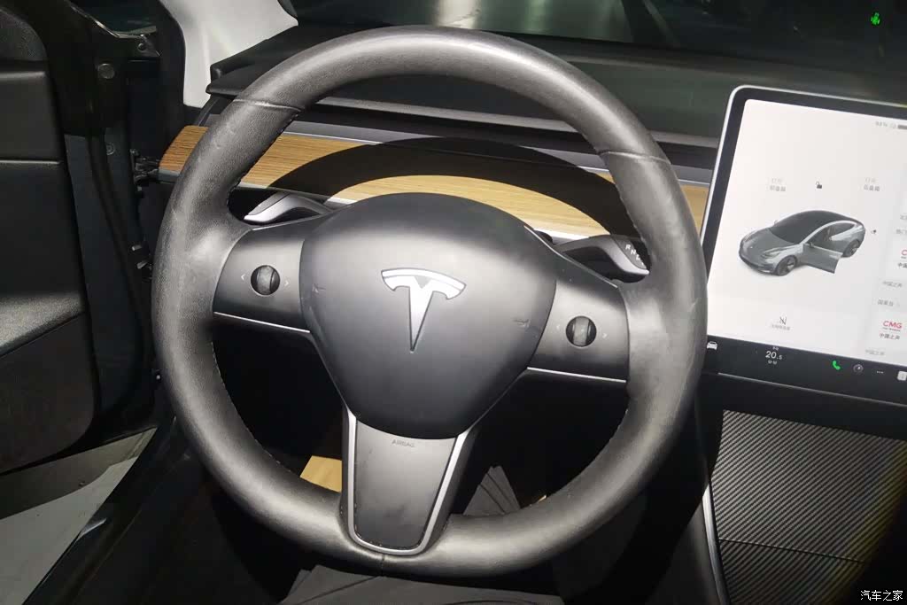 Tesla Model 3, 2020 15