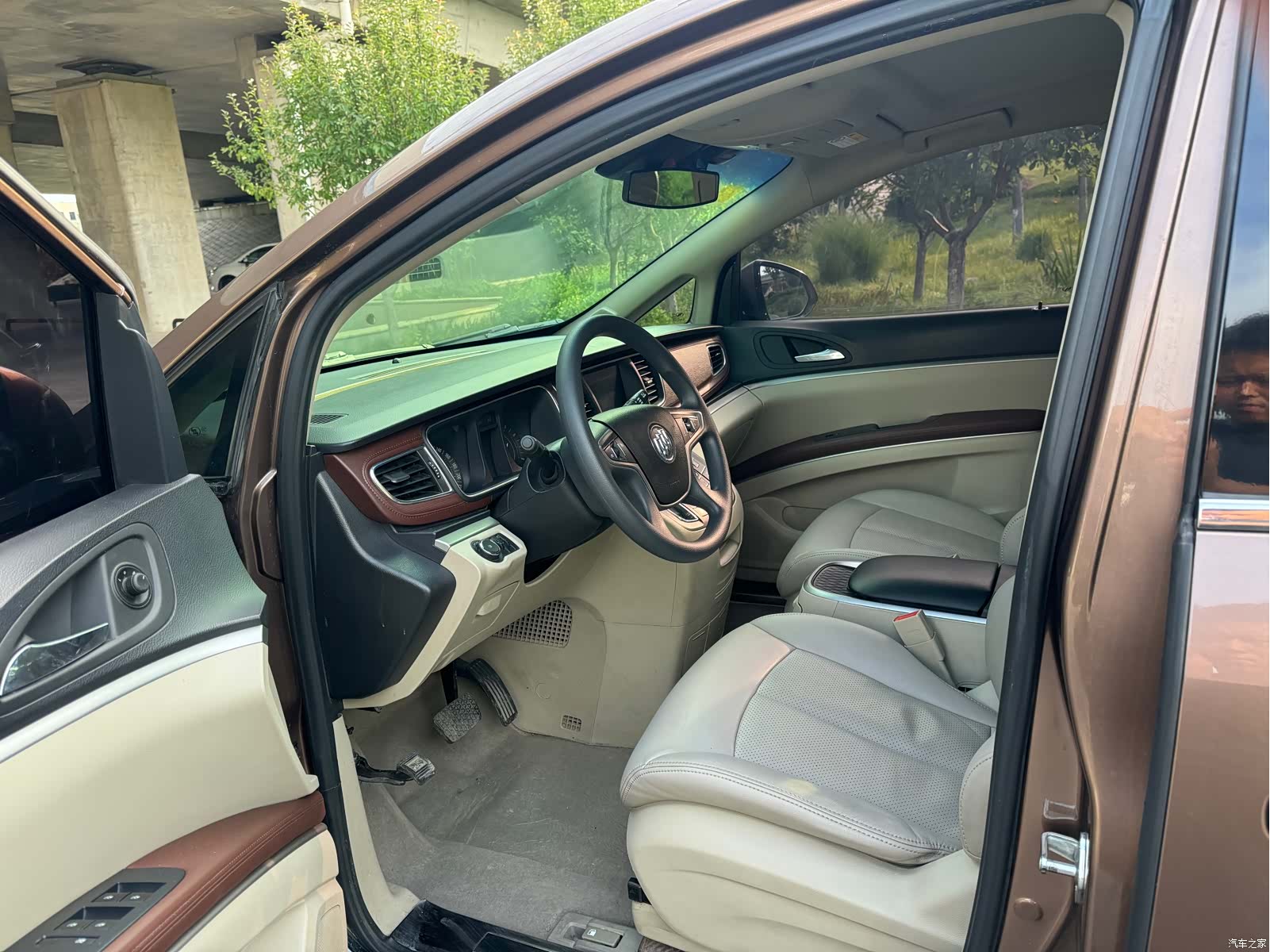Buick GL8, 2019 7
