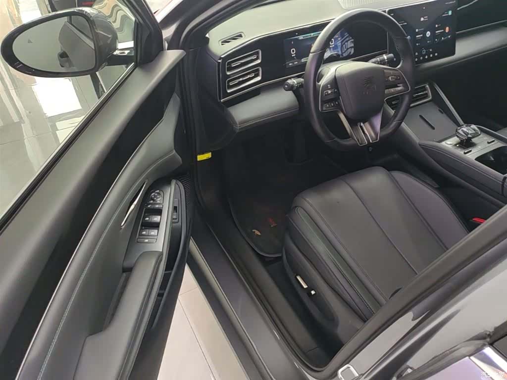 BYD Qin, 2025 16