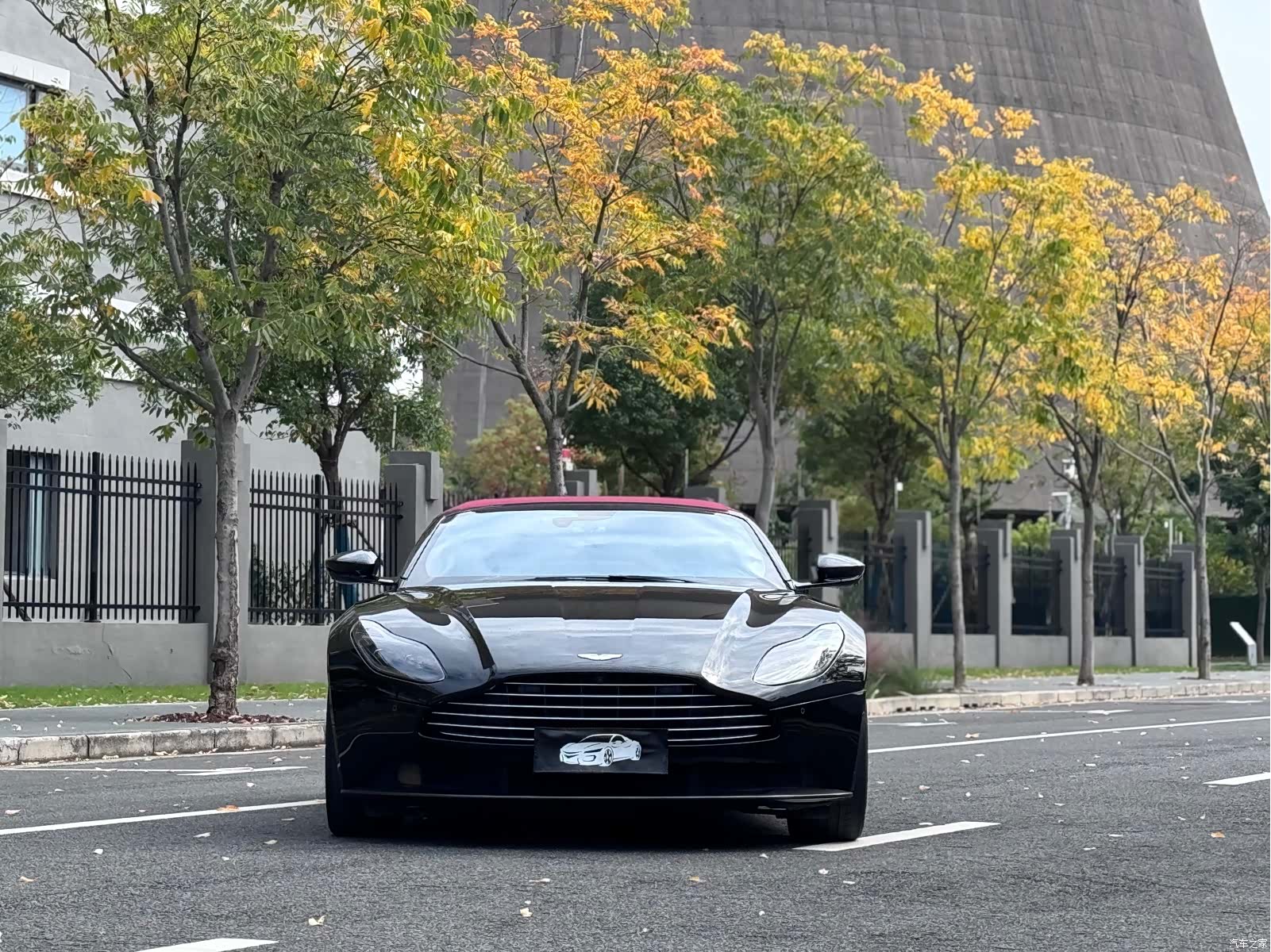 Aston Martin DB11, 2019 2