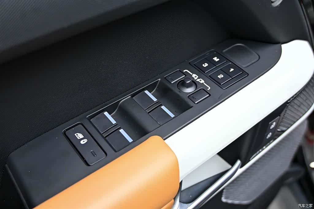 Land Rover Defender, 2024 23