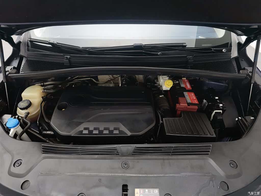 Roewe iMAX8, 2020 6