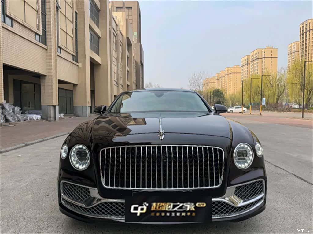 Bentley Flying Spur, 2024 2