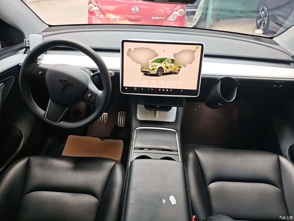 Tesla Model Y, 2024 10