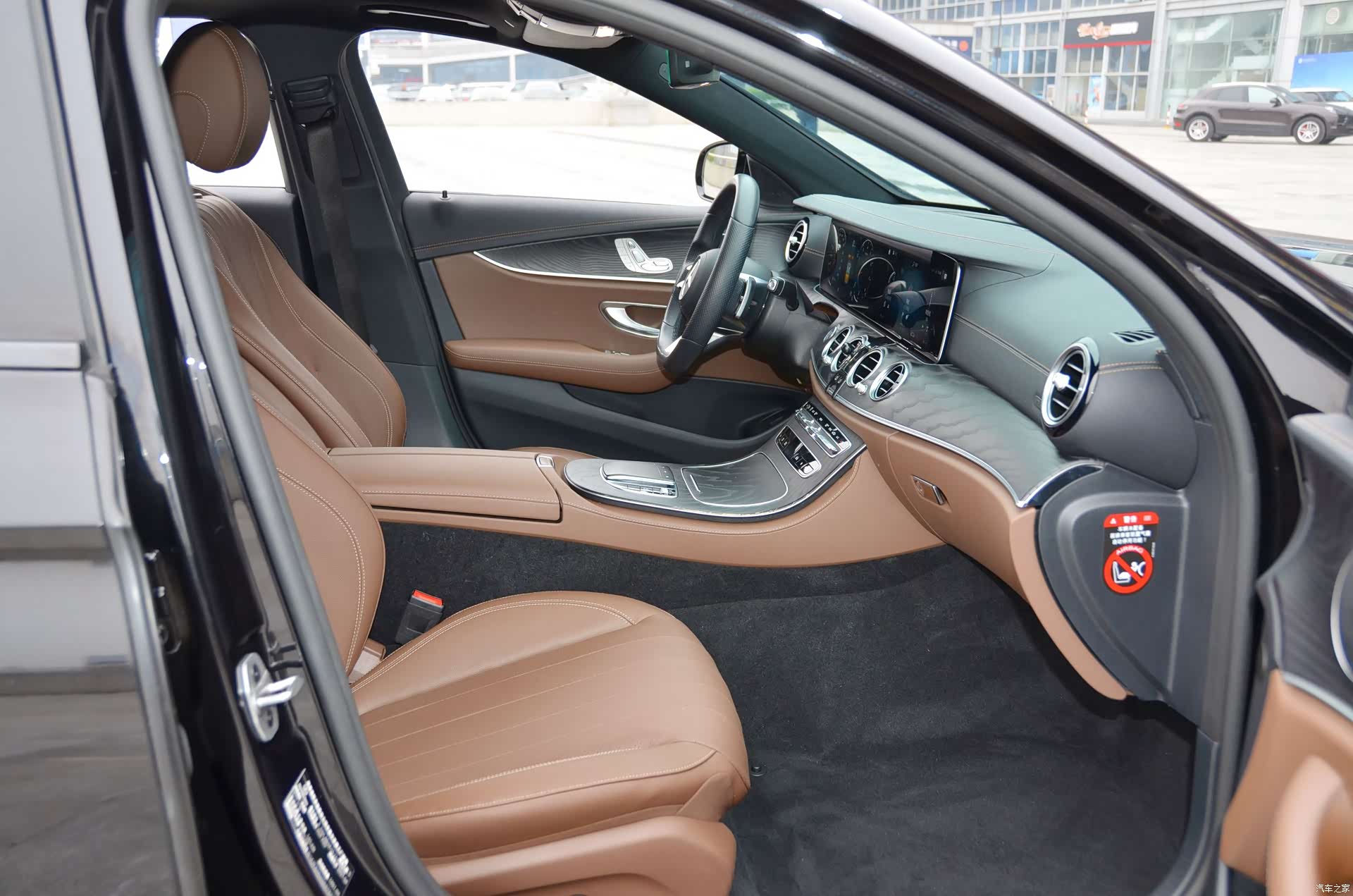 Mercedes-Benz E-Class, 2021 15