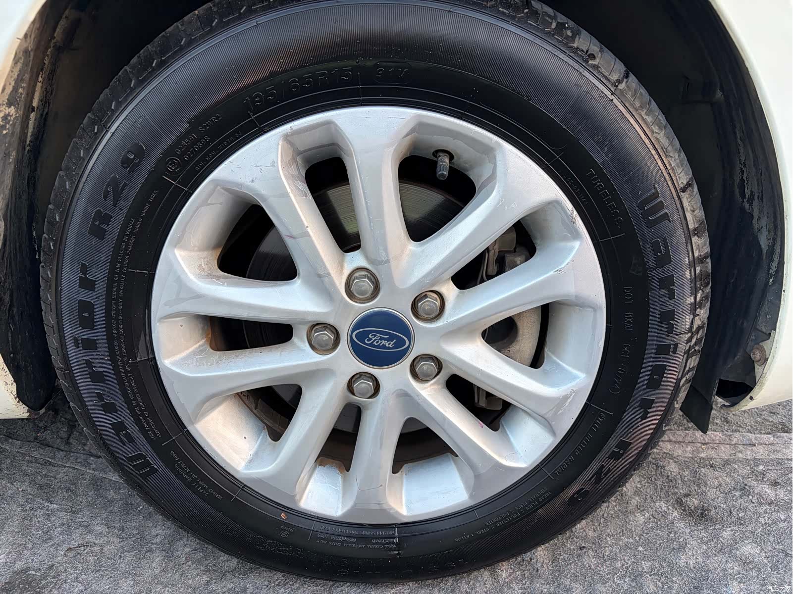 Ford Focus, 2015 12