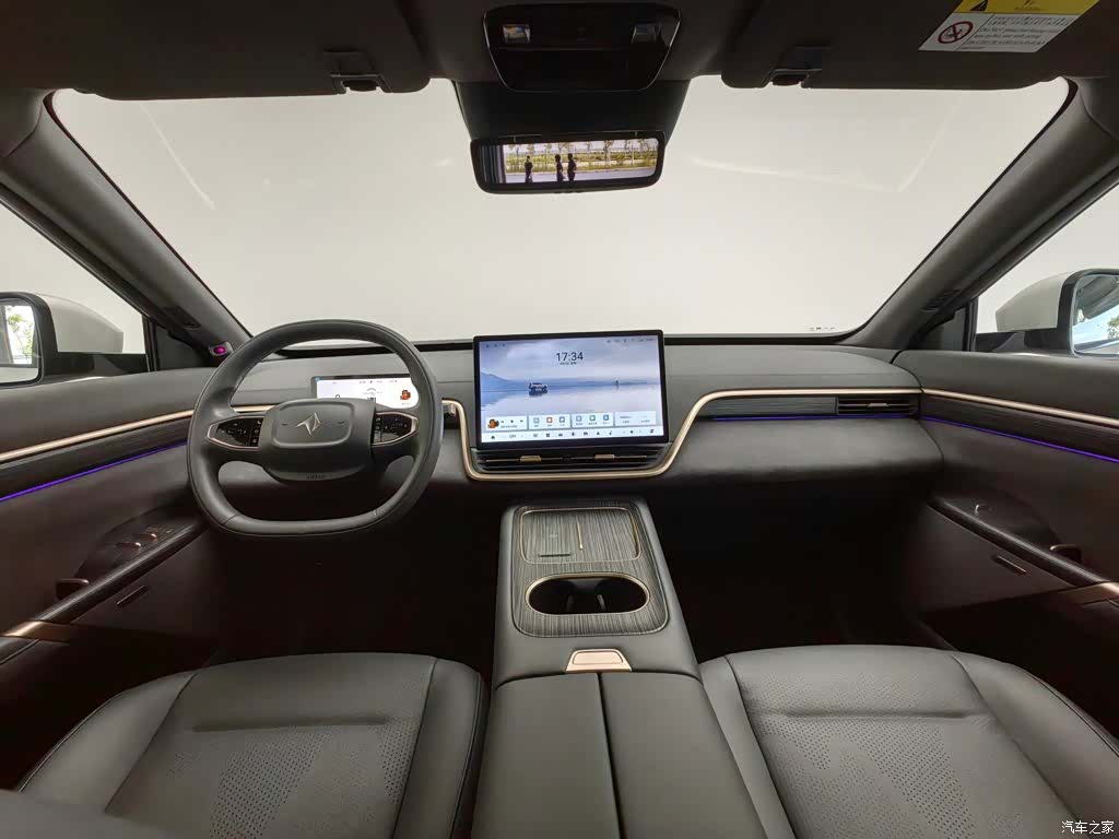 DongFeng eπ008, 2024 все фото