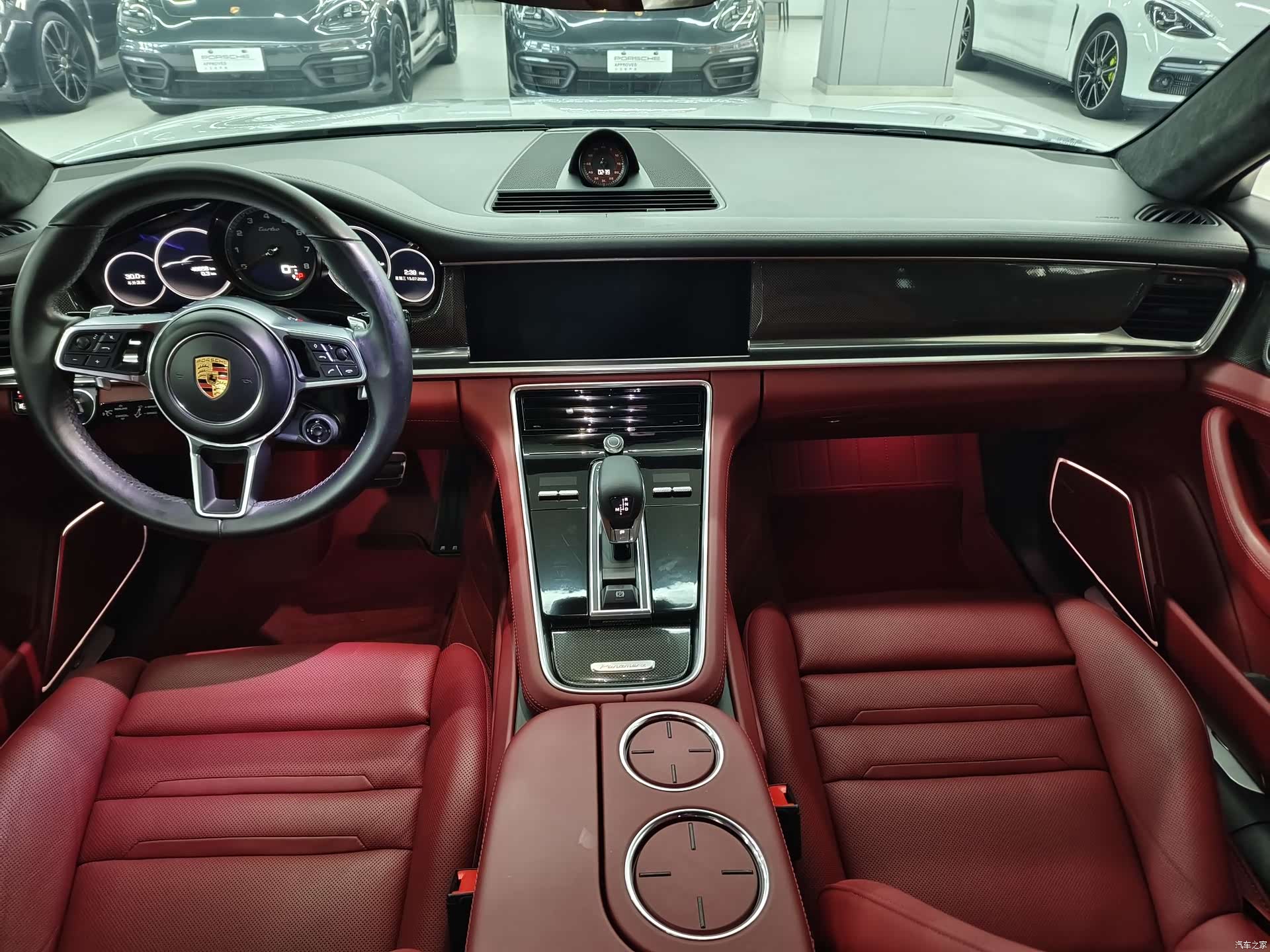 Porsche Panamera, 2018 9