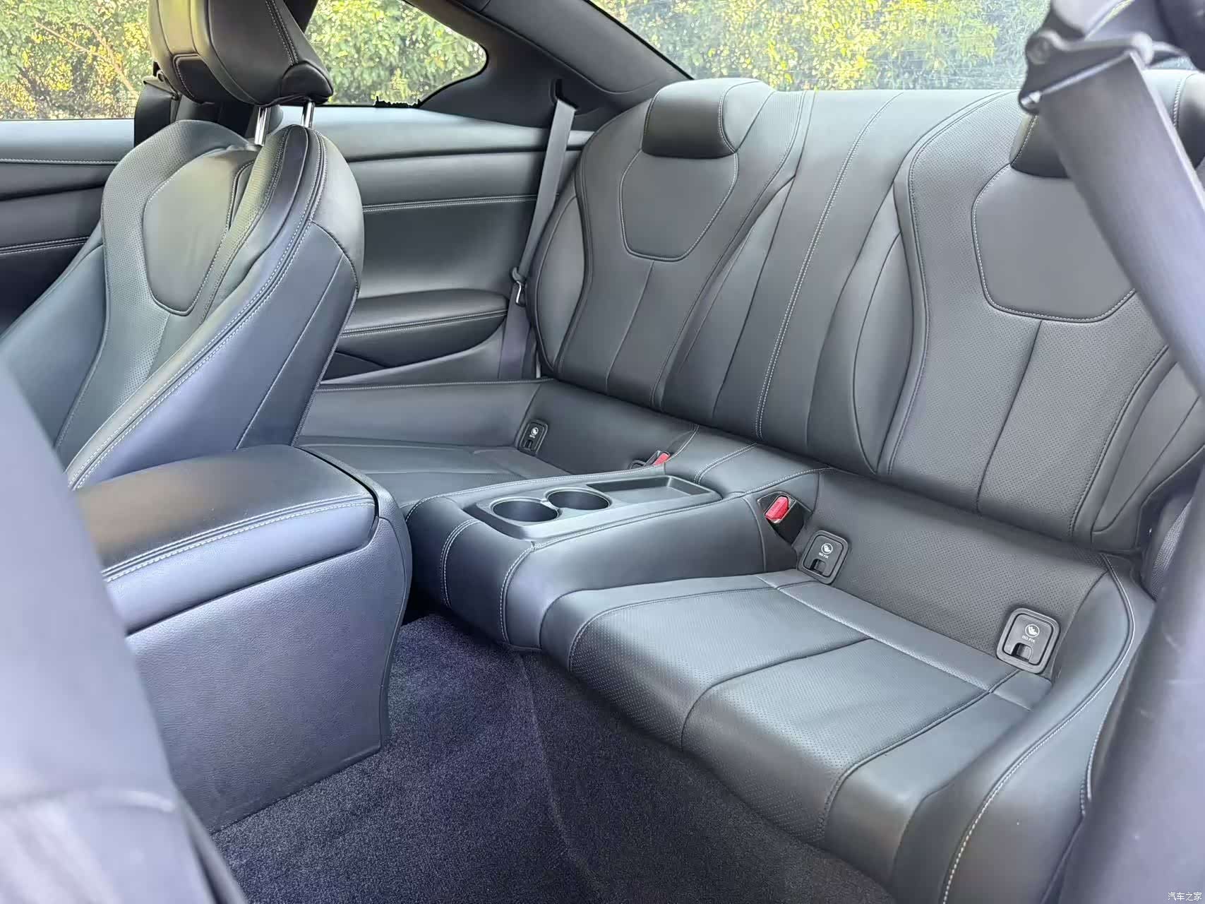 Infiniti Q60, 2018 12
