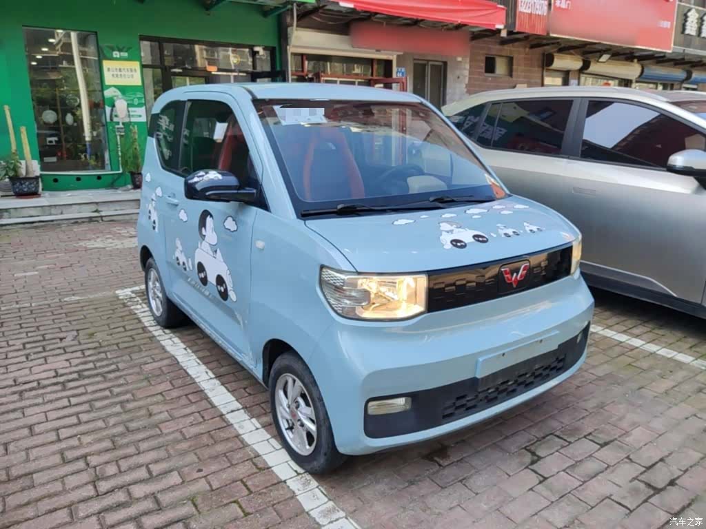 Wuling MINIEV, 2020 4